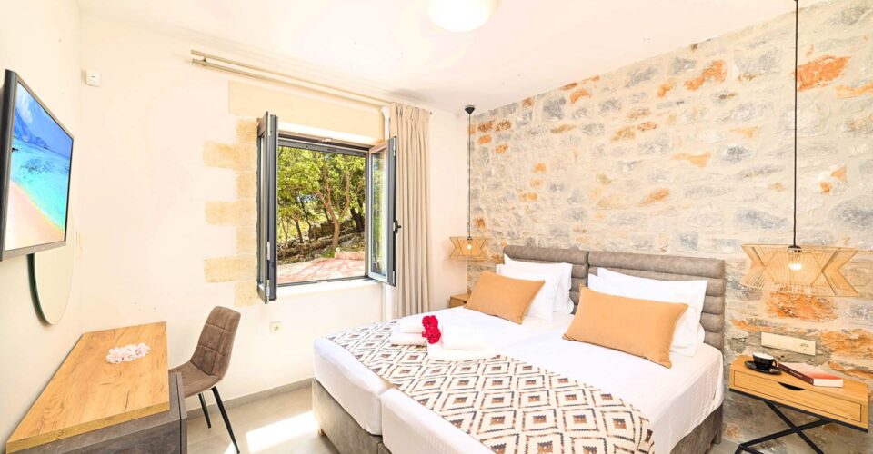 Villa Vardis Vafes Chania Crete Greece heated pool accommodation hotels_-8